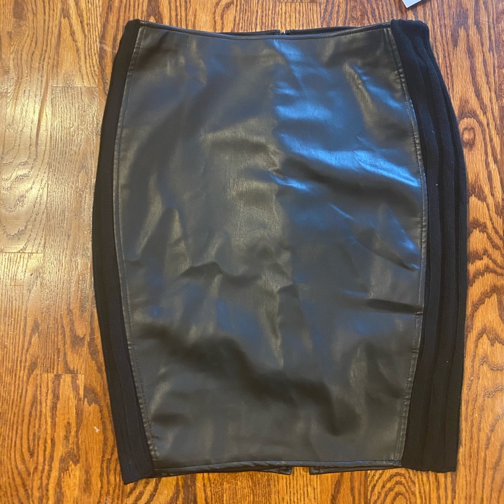 NWT Bailey 44 Eco Leather Skirt